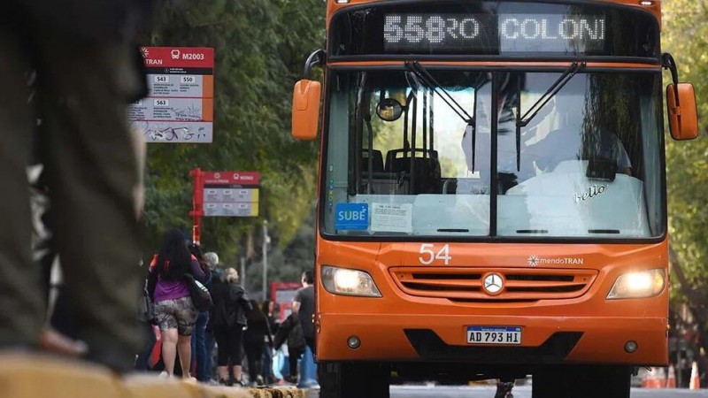Mendoza ya tiene definido cómo funcionará el transporte el próximo domingo